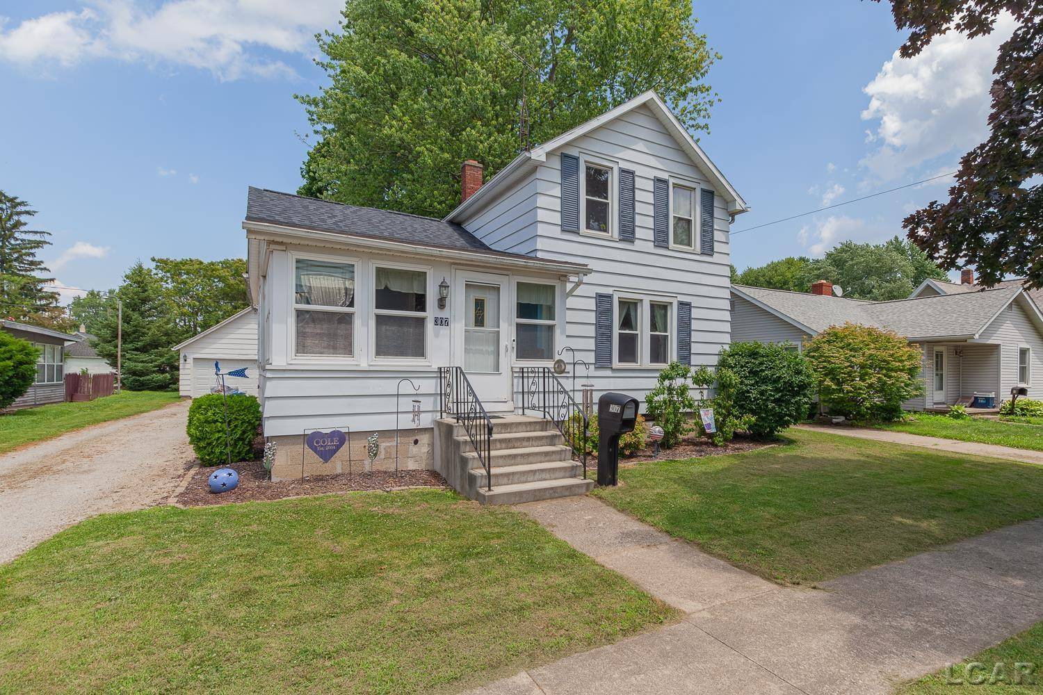 Blissfield, MI 49228,307 E Jefferson Street