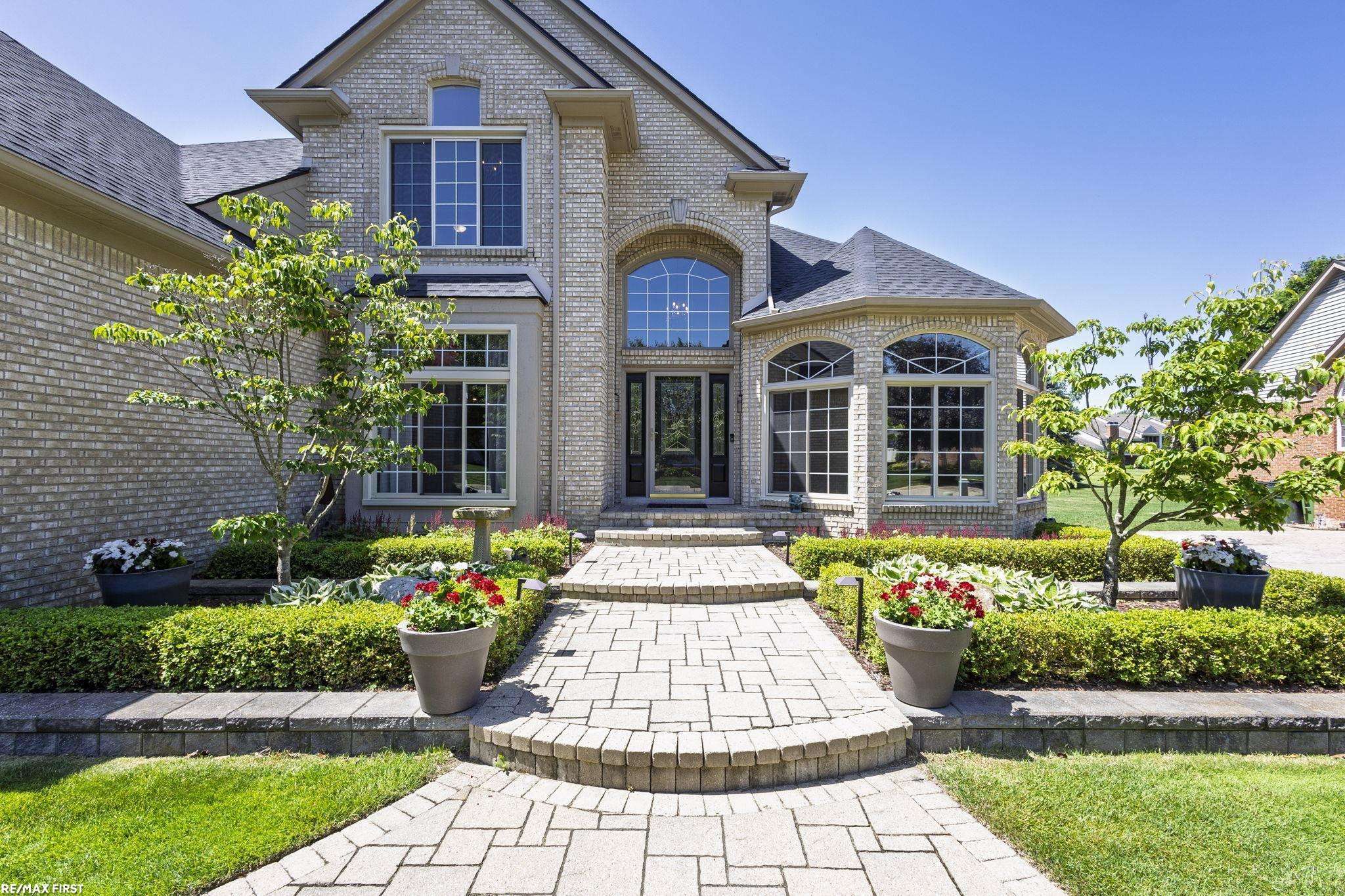 Shelby Twp, MI 48316,56661 Aberdeen Drive