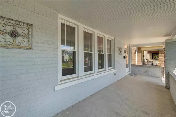 Grosse Pointe Park, MI 48230,1357 Nottingham Drive