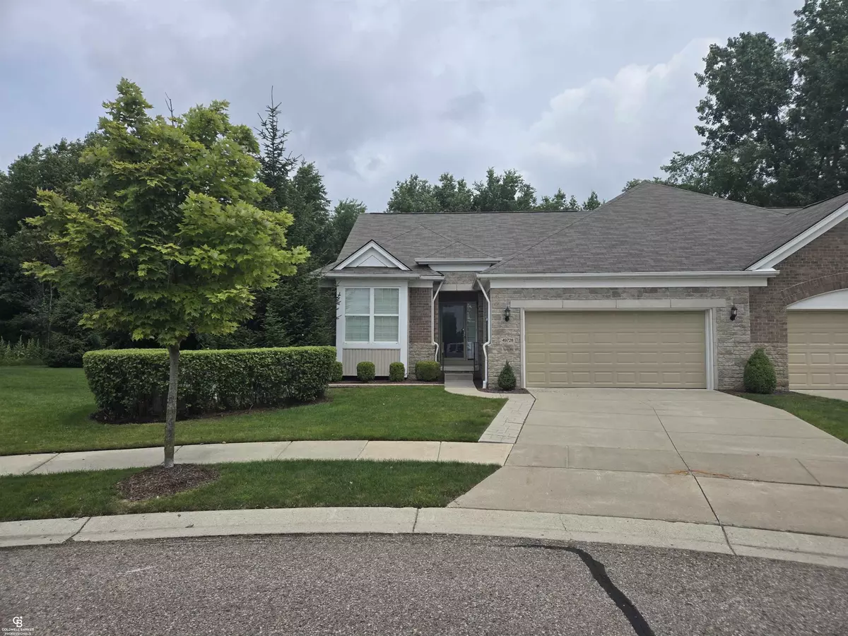 Macomb, MI 48042,49728 Lakewood Street