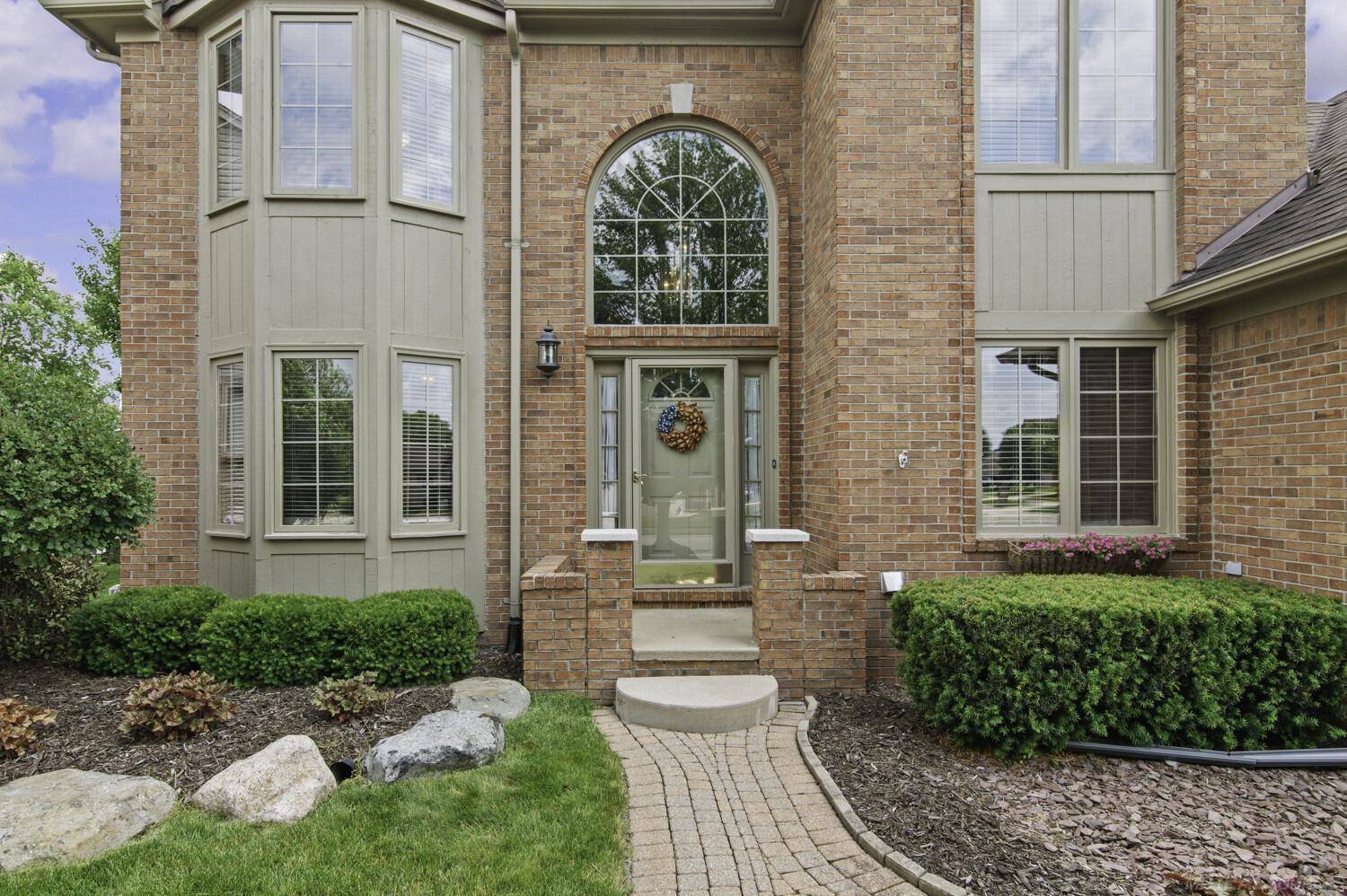 MI 48044,49638 Streamwood Drive