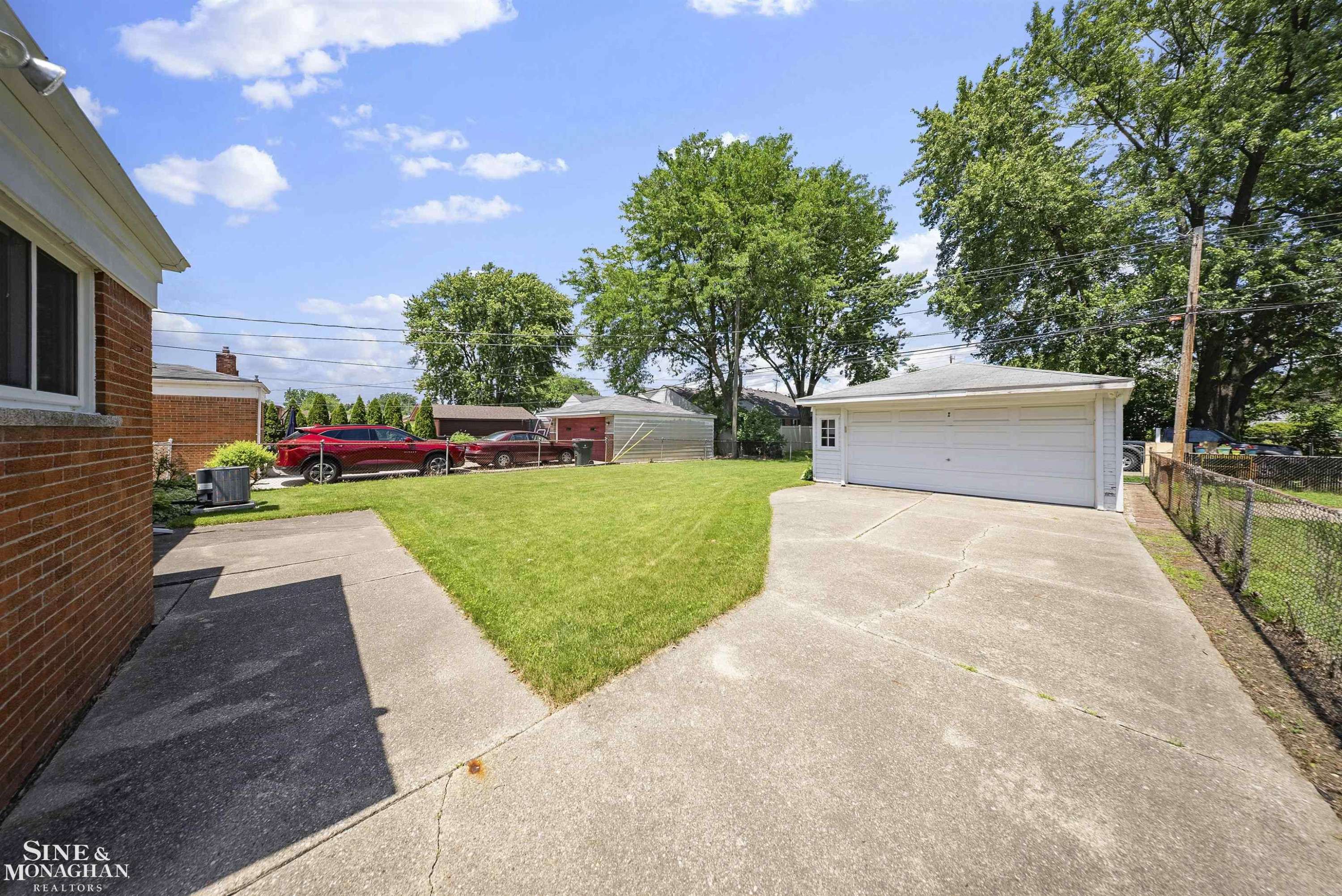 Saint Clair Shores, MI 48081,21619 Bon Brae Street