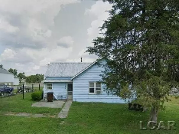 302 E Center Street, Waldron, MI 49288