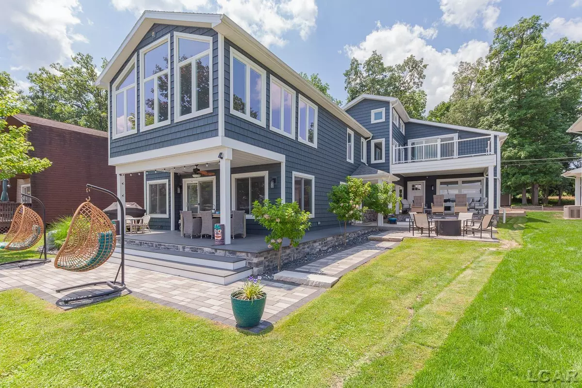 Addison, MI 49220,8210 Clarks Cove