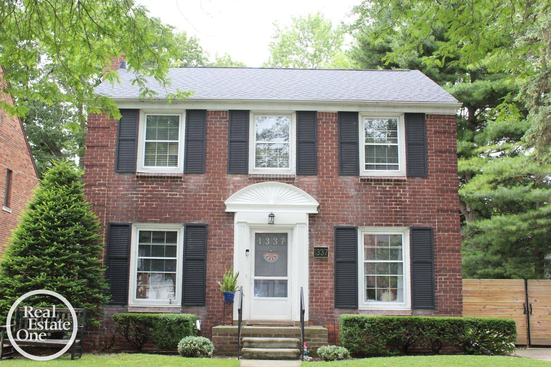 1337 Bishop Rd Road, Grosse Pointe, MI 48230