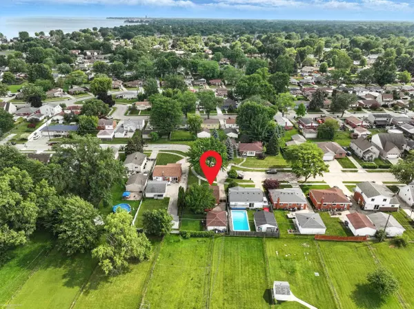 Saint Clair Shores, MI 48082,22717 Francis Street