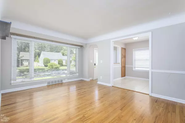 Saint Clair Shores, MI 48080,21528 Lakeview Street