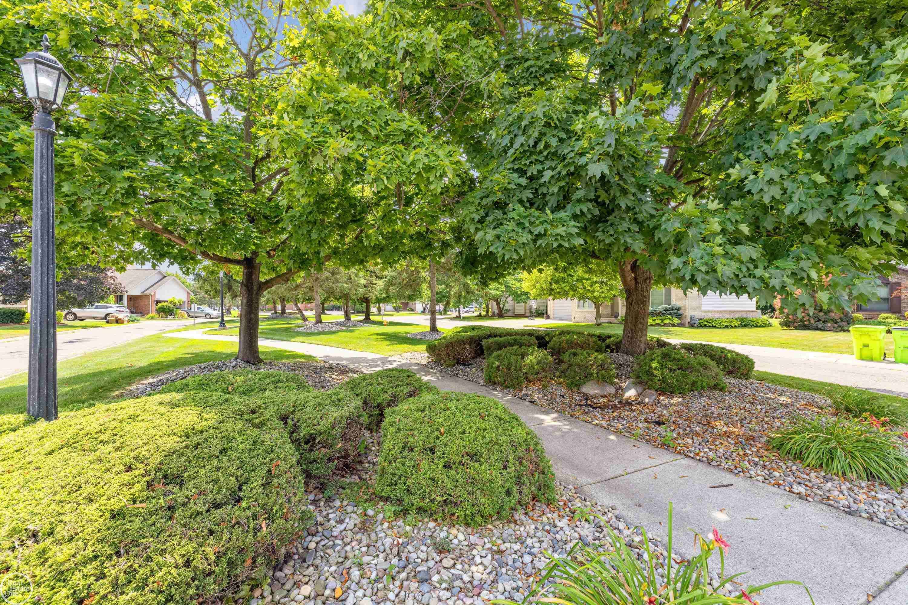 Chesterfield, MI,46704 Heather Lane
