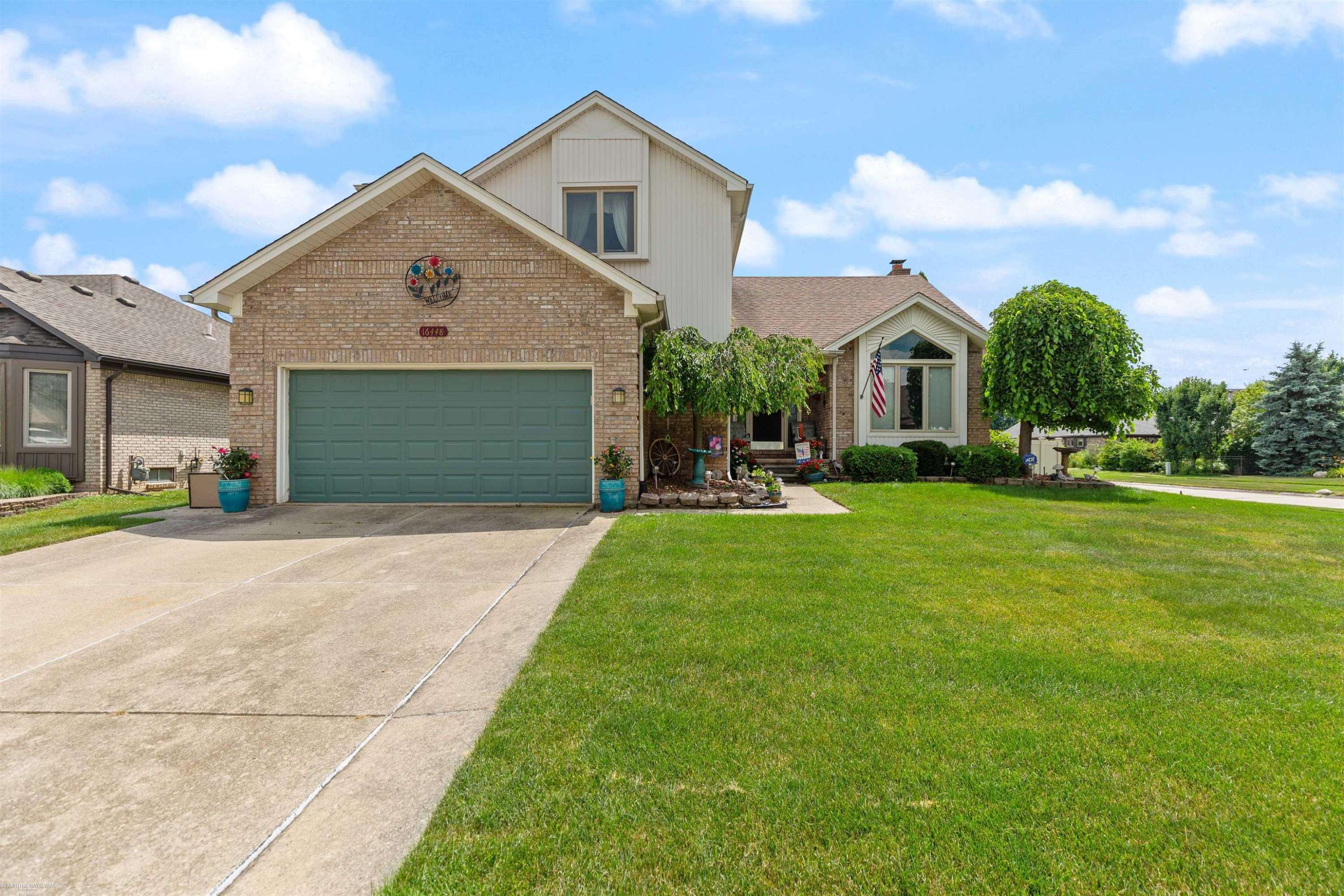 16448 Trailway Drive, MI 48042
