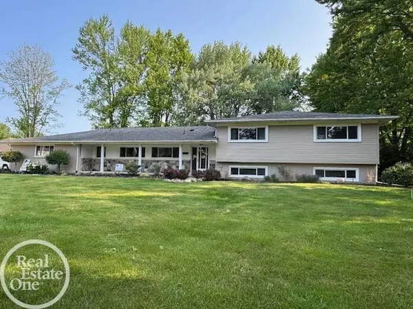 Troy, MI 48085,2403 E Square Lake Road