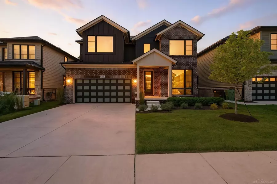 54815 Camden Court, Shelby Twp, MI 48316