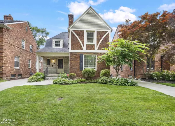 309 Merriweather Road, Grosse Pointe Farms, MI 48236