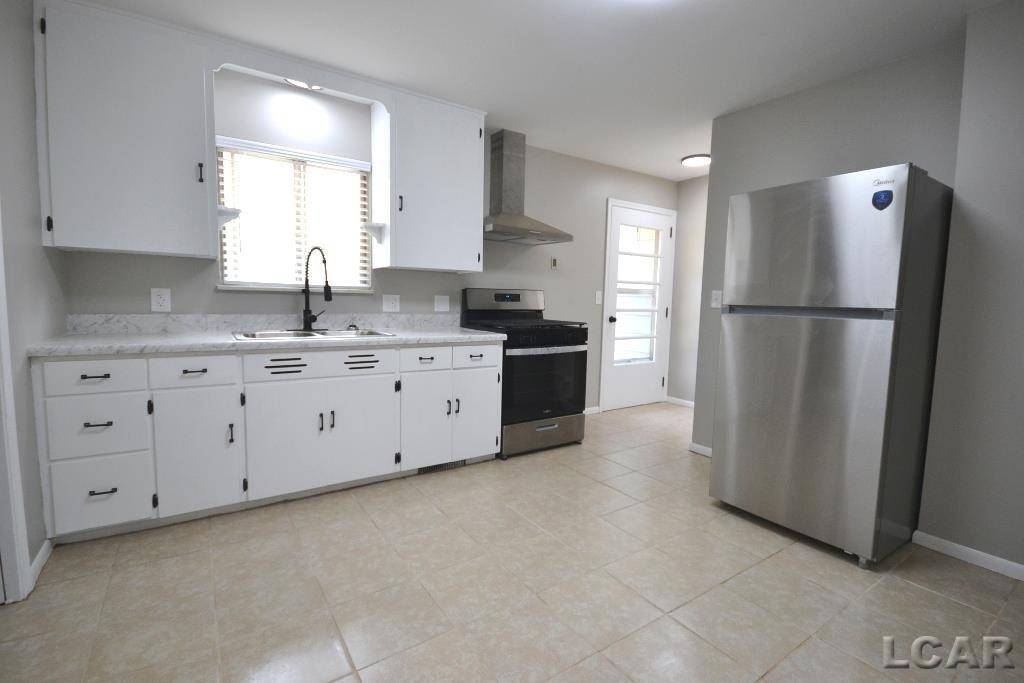 Tecumseh, MI 49286,304 N Van Buren Street