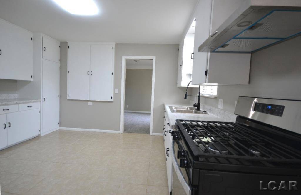 Tecumseh, MI 49286,304 N Van Buren Street