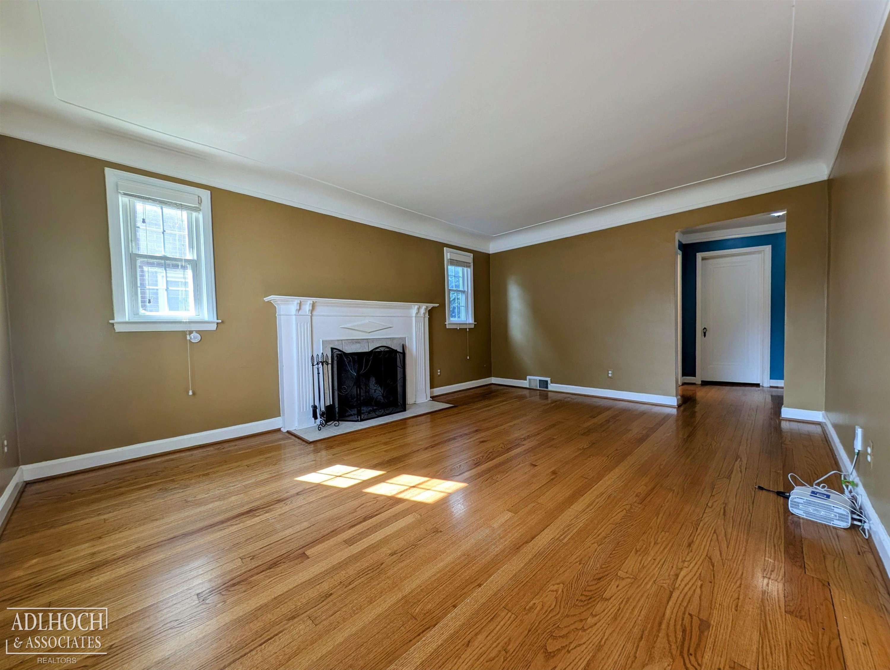 Grosse Pointe Woods, MI 48236,1292 Hampton Road