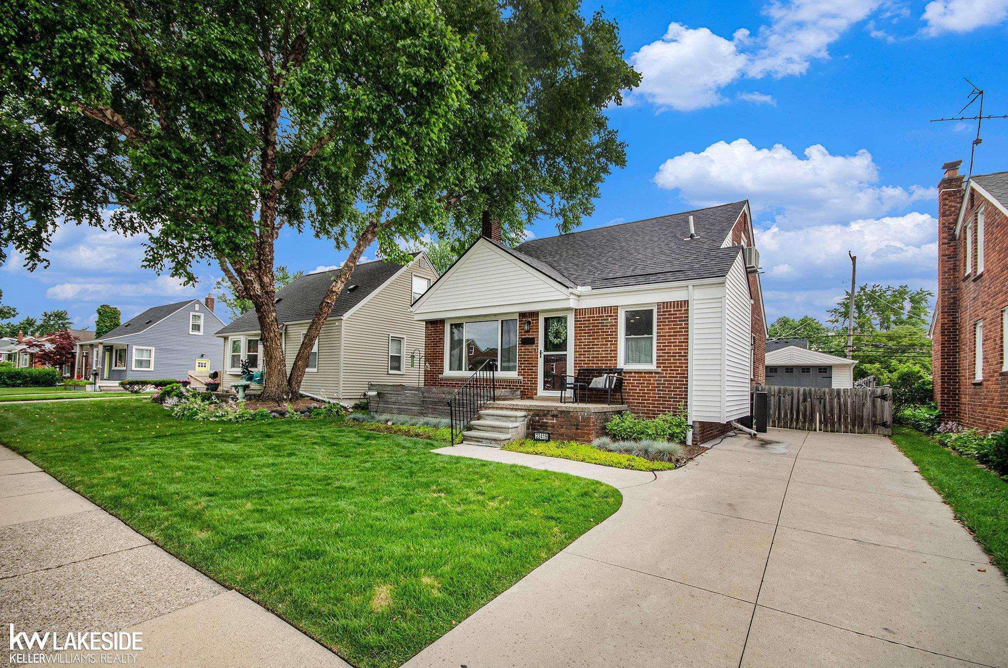22419 Alger Street, Saint Clair Shores, MI 48080