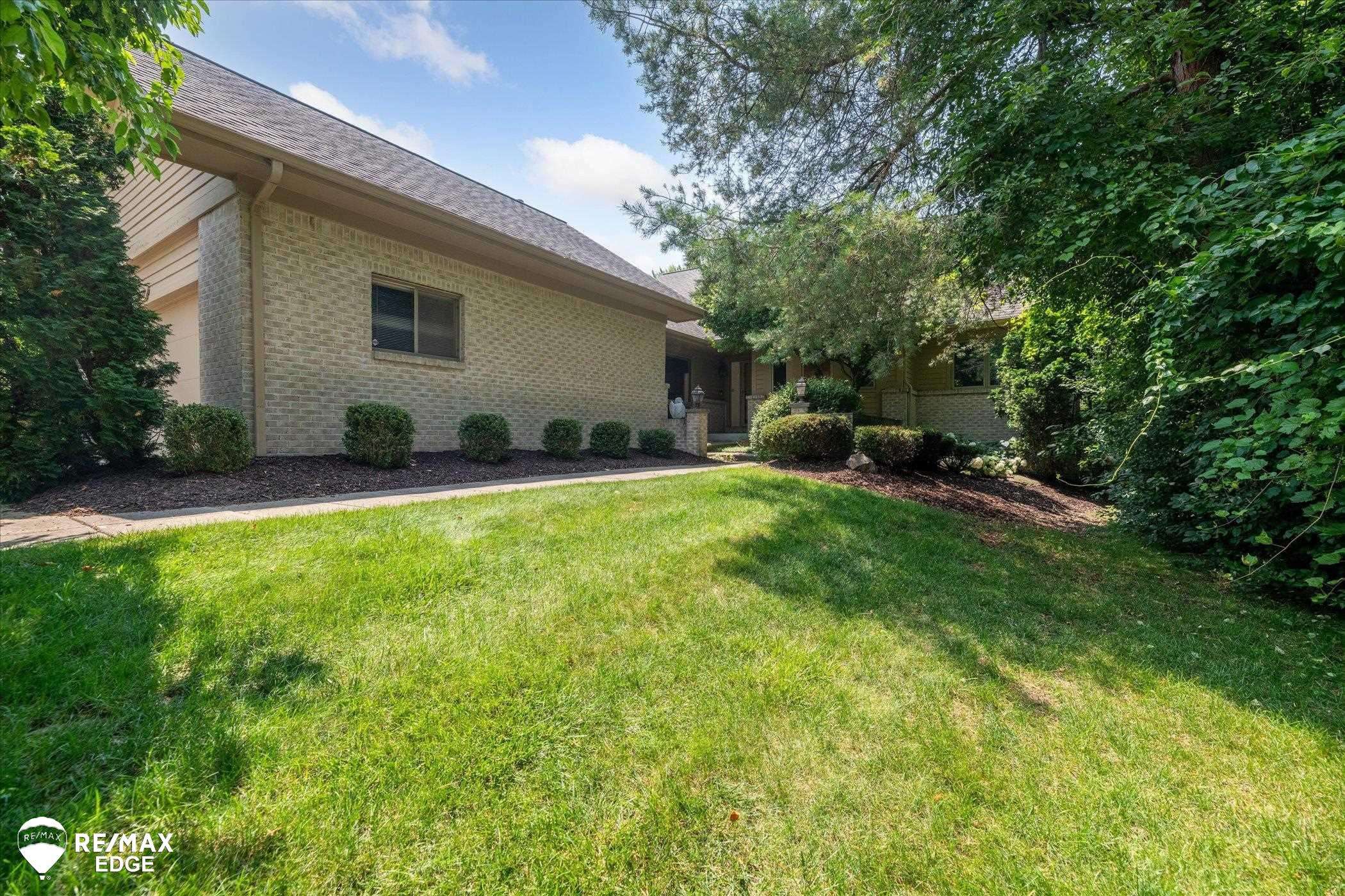 Grand Blanc, MI 48439,8078 Hawkcrest Drive