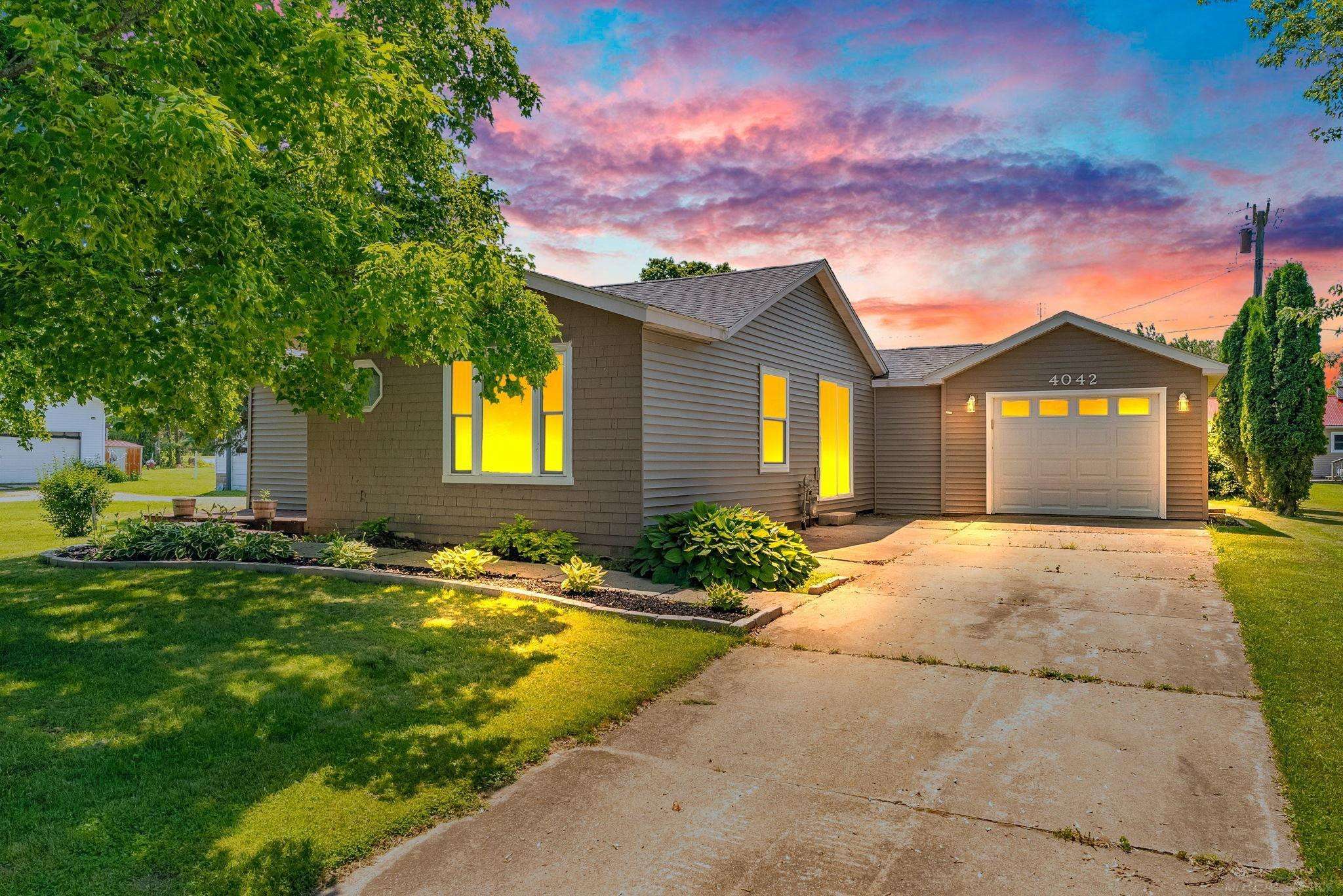 4042 State Street, MI 48419