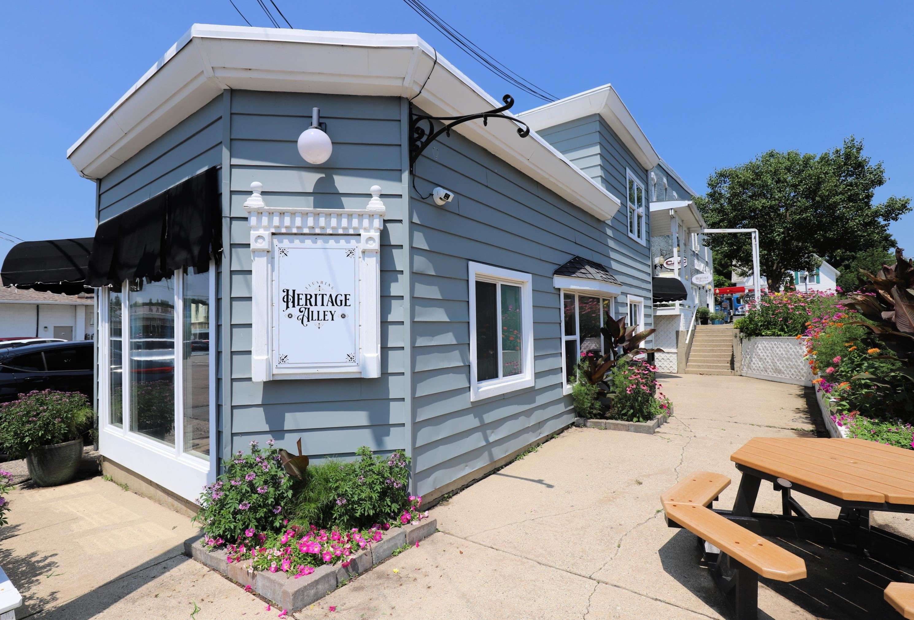 214 E Main Street, Flushing, MI 48433