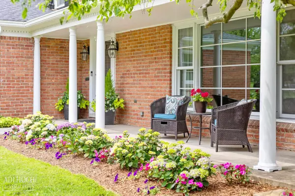 Grosse Pointe Park, MI 48230,15345 Windmill Pointe Road