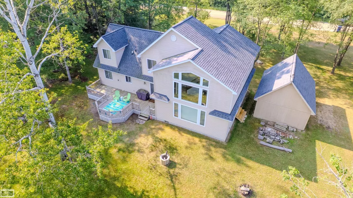 Lake, MI 48632,6324 Larch Road