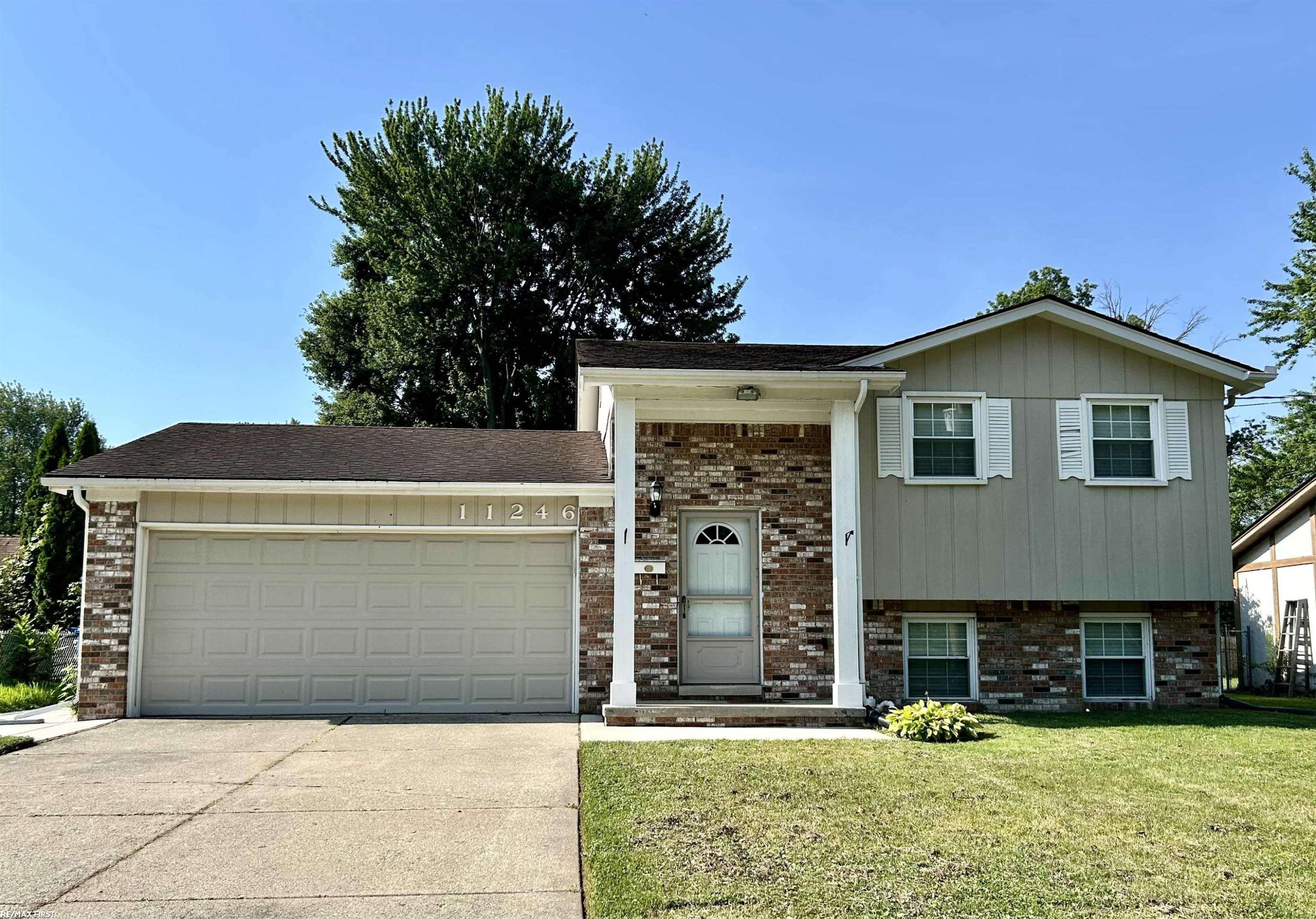 11246 Garbor Drive, Warren, MI 48093