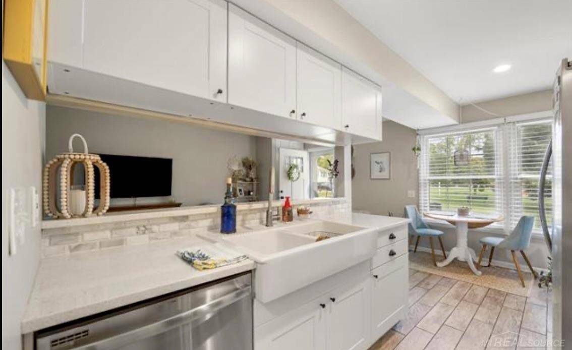 Lake Orion, MI,2924 Meadowbrook Court