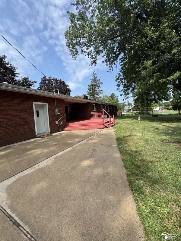 Monroe, MI 48162,3422 Bluebush Road