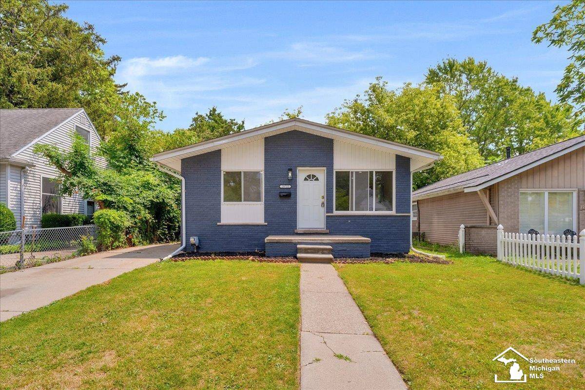 28722 Everett Street, Southfield, MI 48076