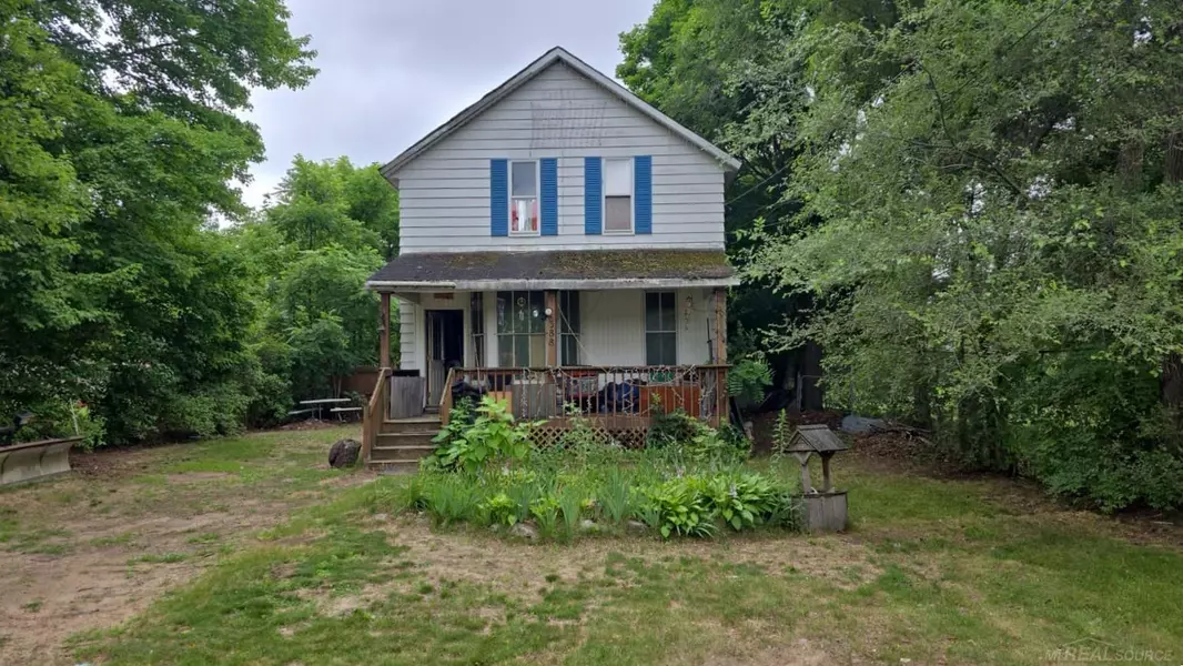 1388 E Wilcox Avenue, White Cloud, MI 49349