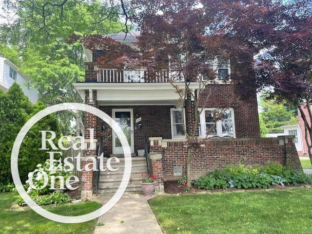 596 Neff Road, Grosse Pointe, MI 48230