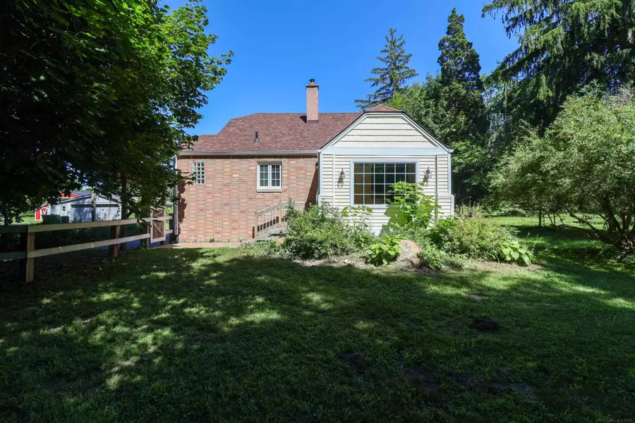 60080 Bates Road, New Haven, MI 48048
