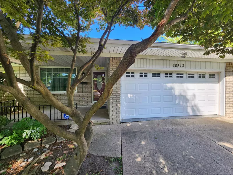 20513 Mauer Street, Saint Clair Shores, MI 48080