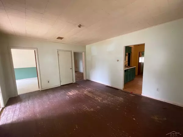 Millington, MI 48746,8467 East Street