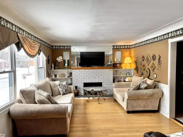 Roseville, MI 48066,26799 Greenleaf Street
