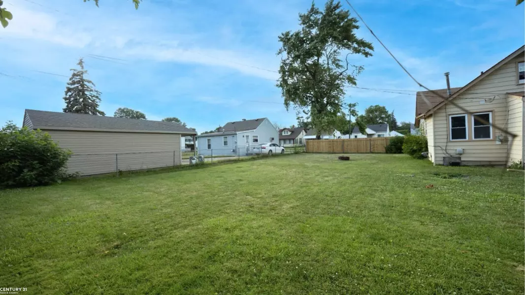 7052 Ford Avenue, Warren, MI 48091