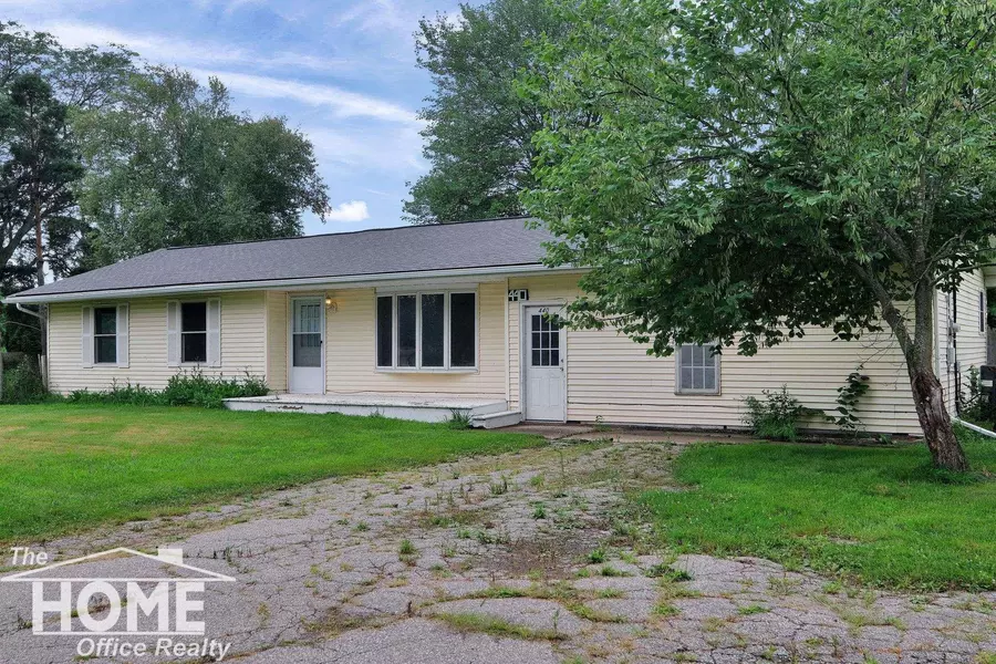 440 S Ovid Street, Elsie, MI 48831