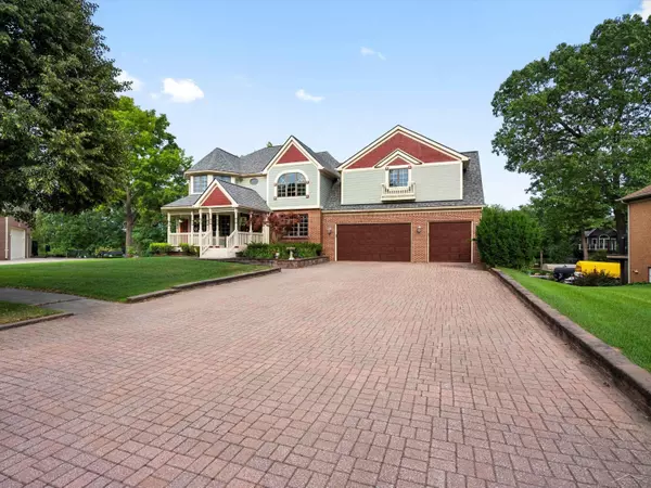 Waterford, MI 48329,3172 Pine Tree Court