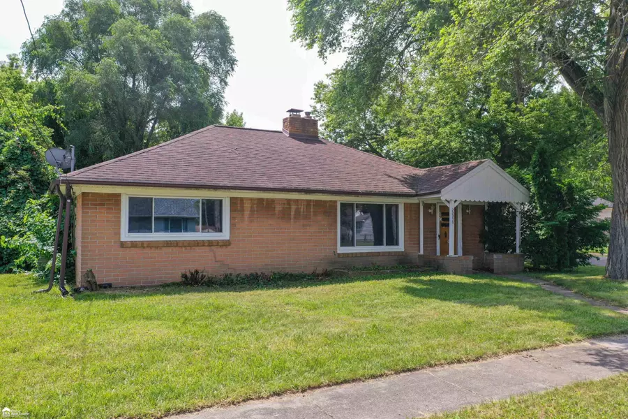 2006 Ready Avenue, Burton, MI 48529