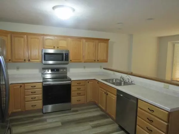 Owosso, MI 48867,914 Chipman Lane Street