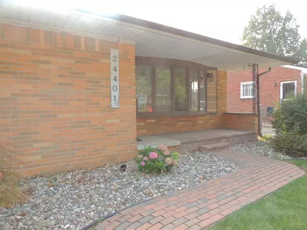 Saint Clair Shores, MI 48080,24401 Culver Street