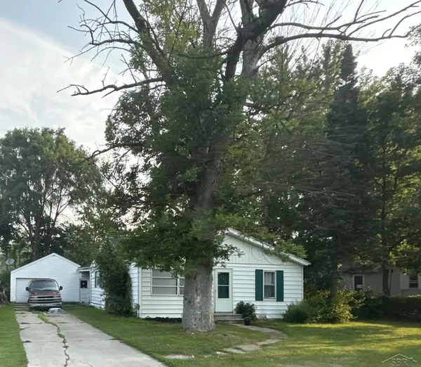 Saginaw, MI 48601,2799 Longview Avenue