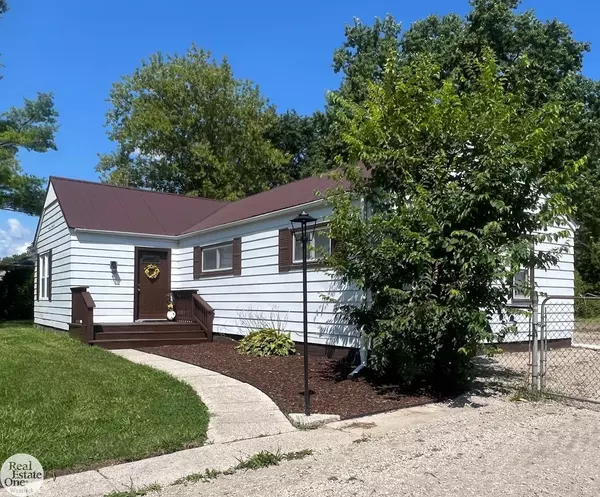 6928 Laper Road, MI 48049