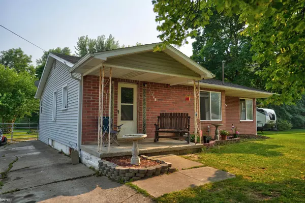 1037 W Costello Street, Mount Morris, MI 48458
