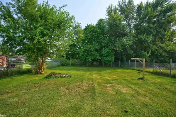 Mount Morris, MI 48458,1037 W Costello Street