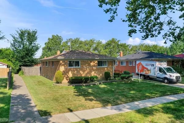 21863 Avon Road, Oak Park, MI 48237