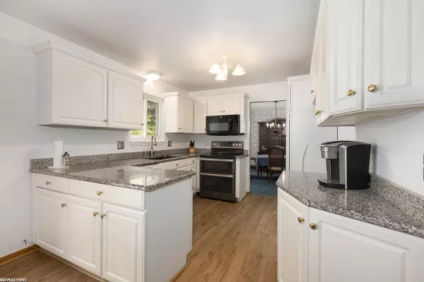 Clinton Twp, MI 48038,17339 Heather Lane