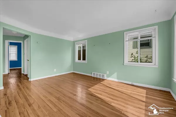 Riverview, MI 48193,17420 Valade Street