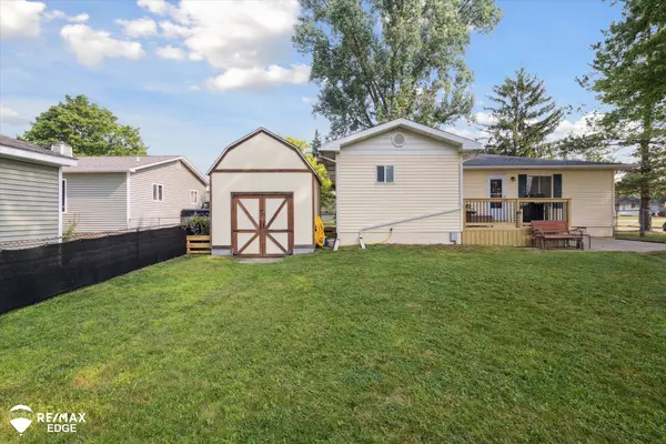 Holly, MI 48442,206 Thomas Street