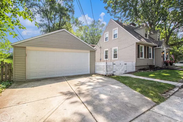 Royal Oak, MI 48067,1103 E 5th Street